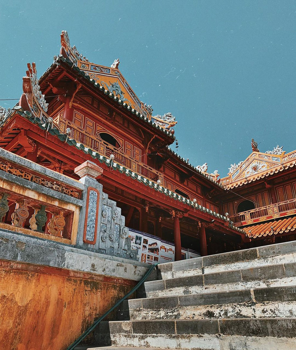 kinh-thanh-hue-viet-nam.jpg